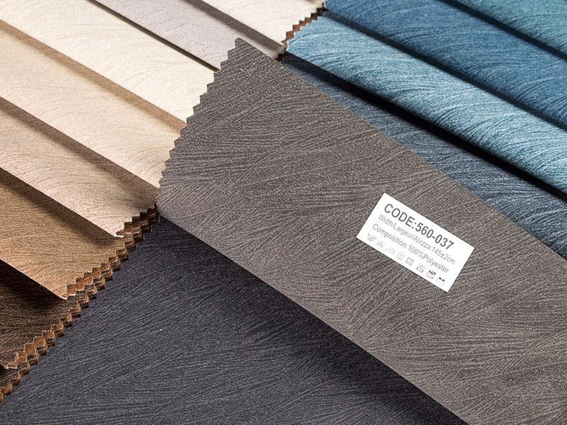 Tessuto in laminato di velluto stampato alla moda: disegni alla moda per creazioni eleganti